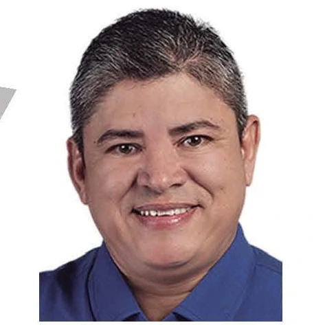 Retrato de Juan Carlos Bessolo Montaña